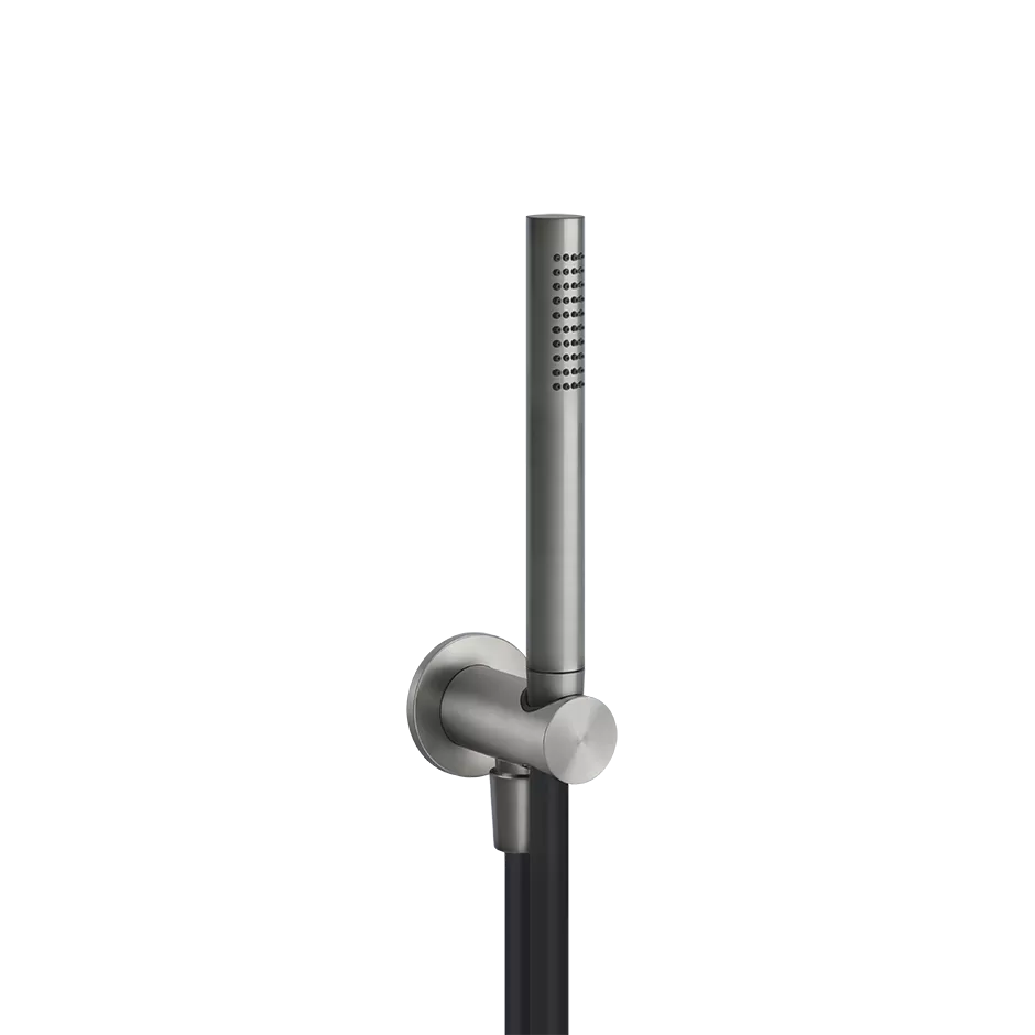 Душевой комплект, состоящий из вывода воды, держателя, шланга 1,50 м и лейки