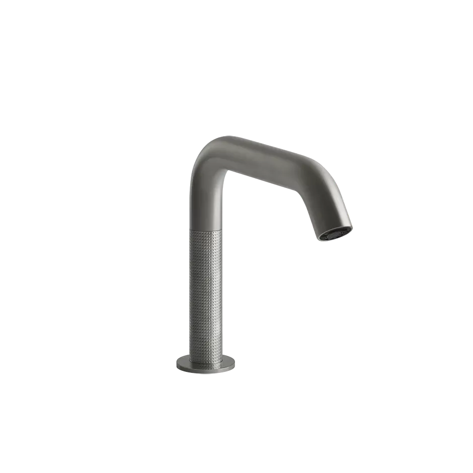 Электронный смеситель с кран-фильтром для регулировки температуры и напора воды. CESELLO.