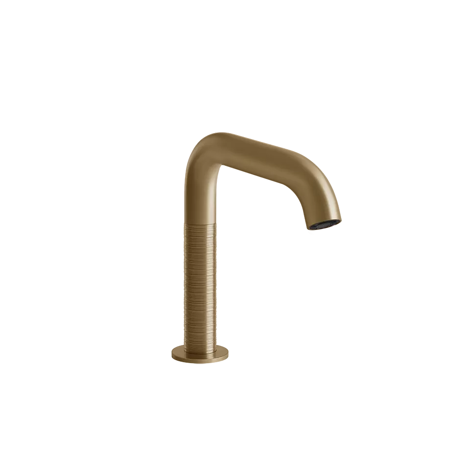 Электронный смеситель с кран-фильтром для регулировки температуры и напора воды. TRAME.