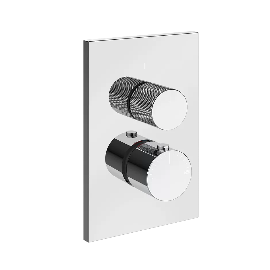 Внешняя часть термостатического смесителя на 3 выхода.